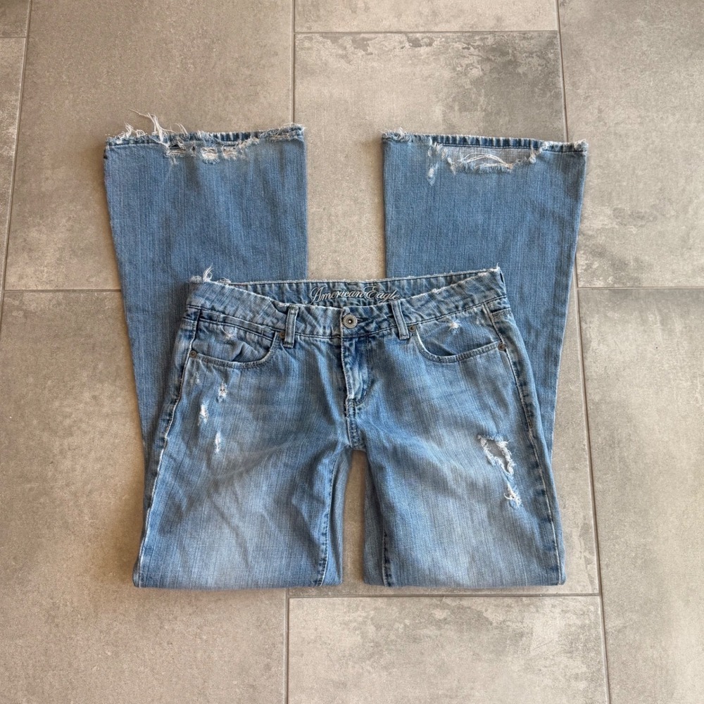 Vintage Blue Lightwash American Eagle Bootcut Jeans Size 8 Reg Distressed Y2K
